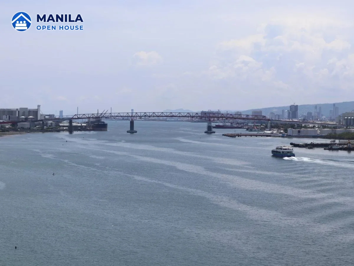 Mactan-Mandaue Bridge crossing the Mactan Channel between Lapu-Lapu City and Mandaue